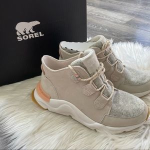 Sorel sneakers kinetic waterproof rnegd caribou women’s size 11 NEW